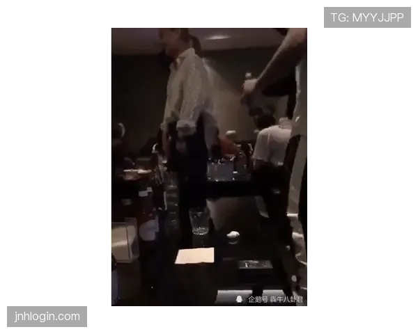 程语轩人设分裂得狠，场上像军训，私生活像豪宅开箱