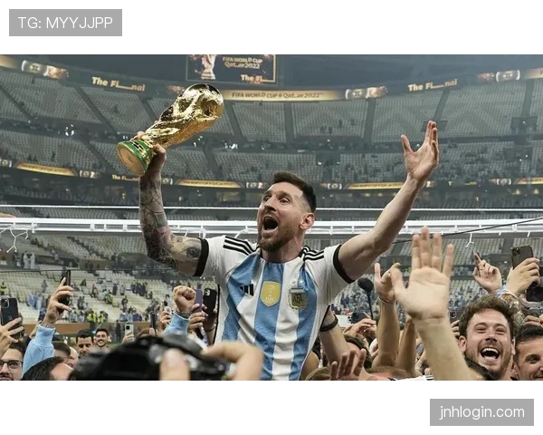 阿根廷3-0阿尔及利亚，梅西帽子戏法带队取得开门红